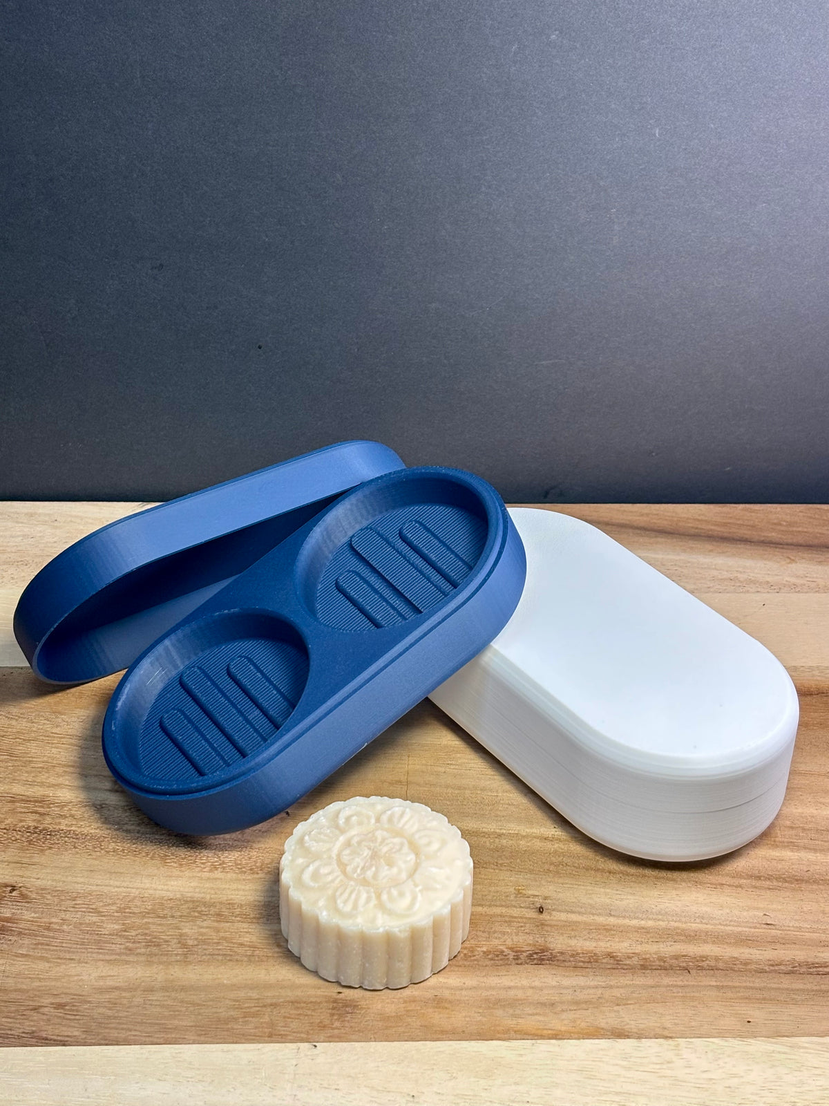 Plant-Based Plastic Solid Shampoo Holder: Matte Finish 2-Bar Travel Case